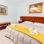 Marini Hotel