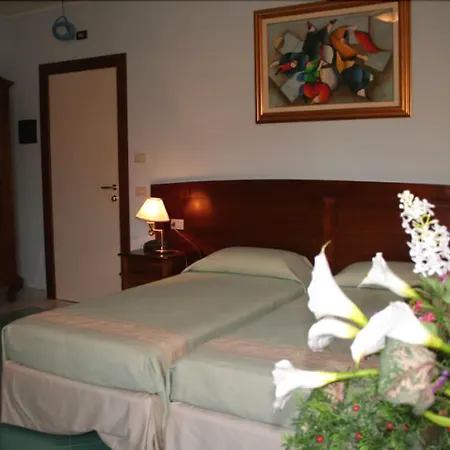 Marini Hotel 4*